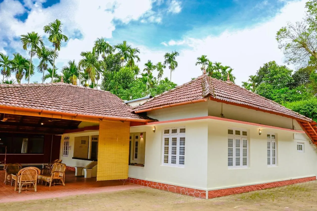 Resort The Shire Hotel Sultan Bathery
